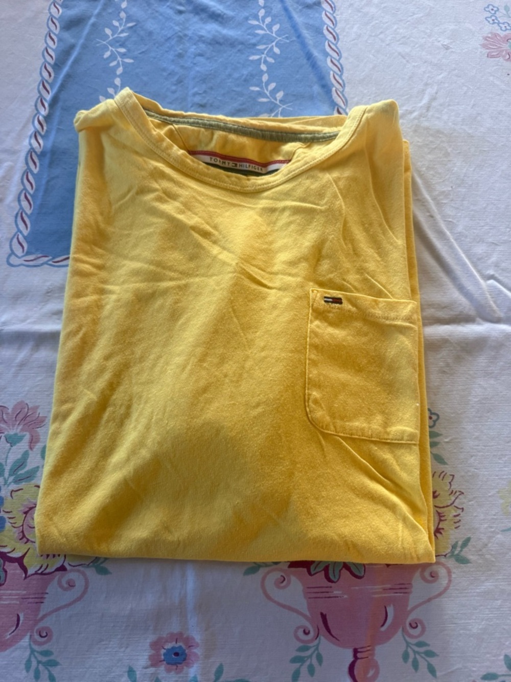 🆕Tommy Hilfiger T-Shirt with pocket